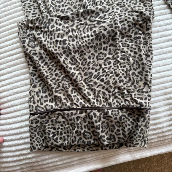 Gap Leopard Print Women's Modal pajama pants - Picture 2 of 6
